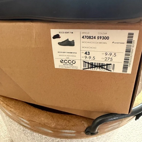 Ecco Men's Dark Brown Leather Sneakers Brand New - Picture 3 of 9